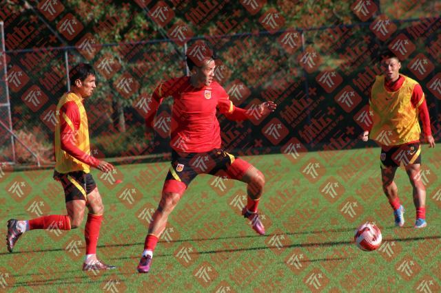 世界杯直播-亚运队预计首发：王献钧出列替朱辰杰 吴少聪候补